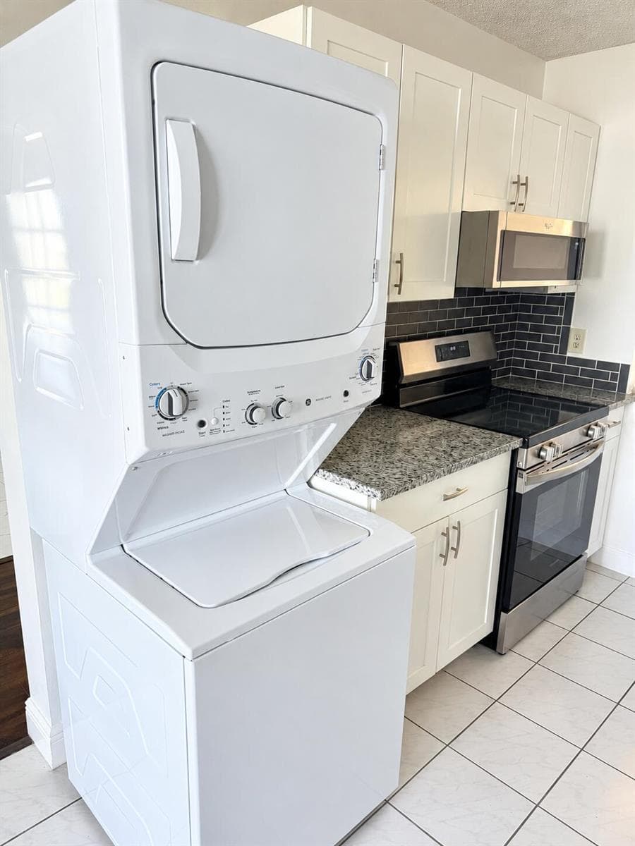 Bright Modern Kitchen Laundry Corner