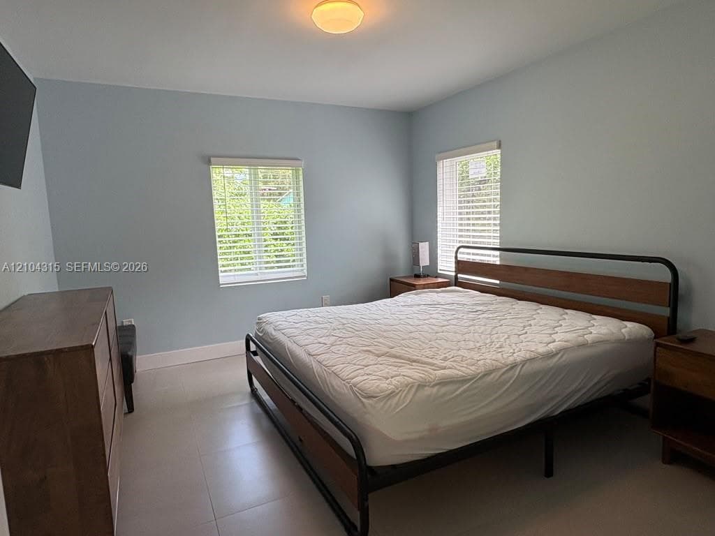 5911 SW 62nd Ter photo 16