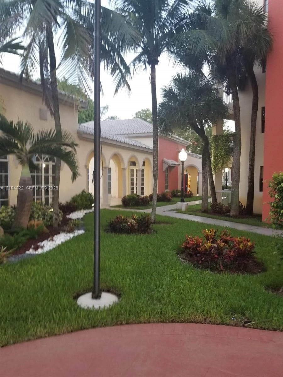 LAS VISTAS AT DORAL CONDO · #553 in Doral - Photo 11