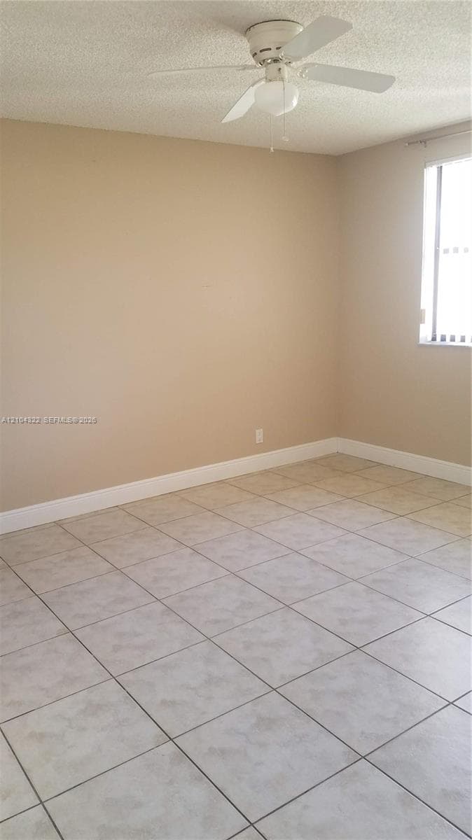 LAS VISTAS AT DORAL CONDO · #553 in Doral - Photo 4