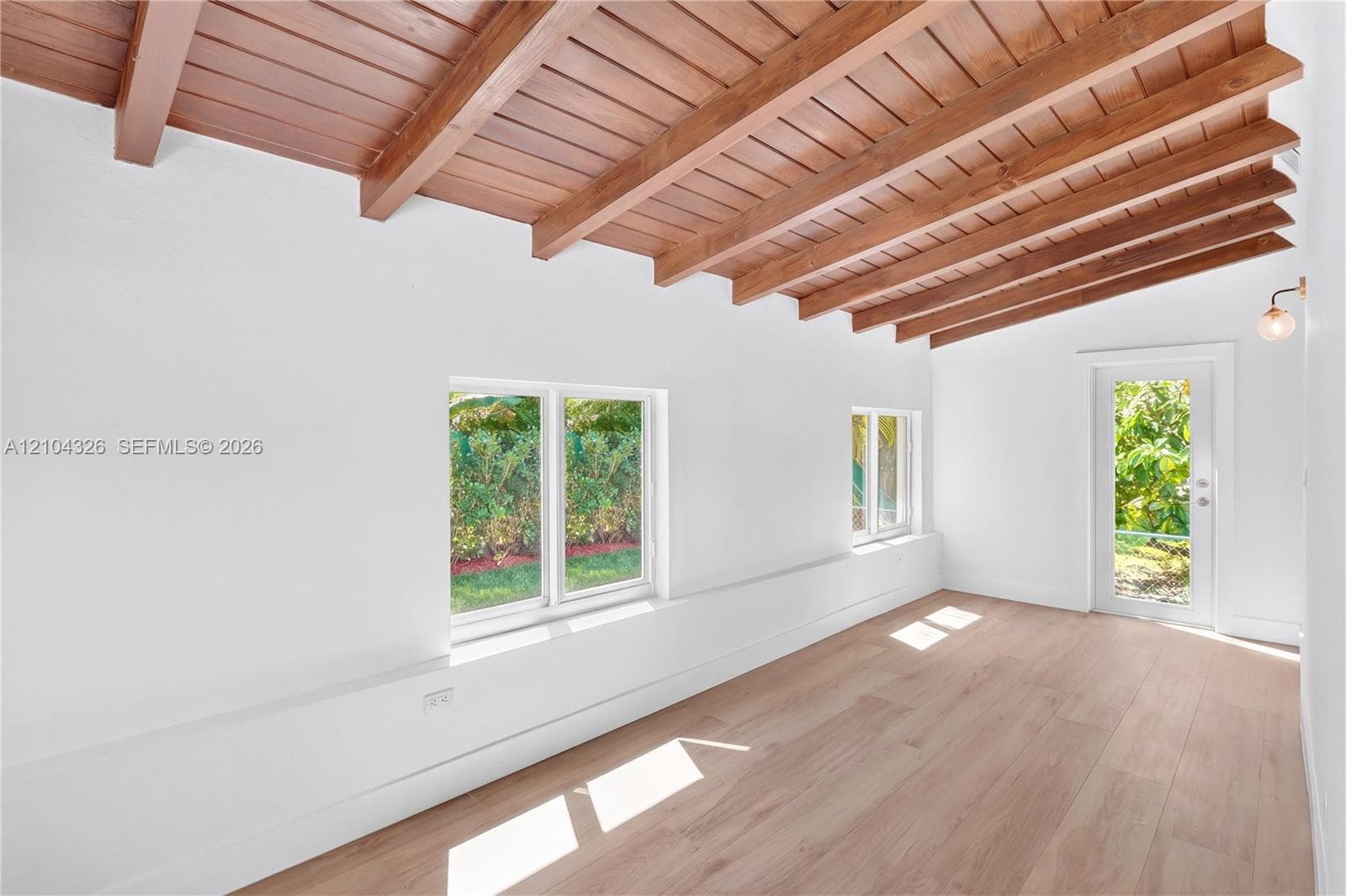 230 Aledo Ave. photo 7