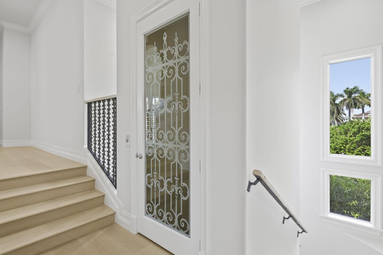 1010 Grand Court - 44.jpg-SMALL