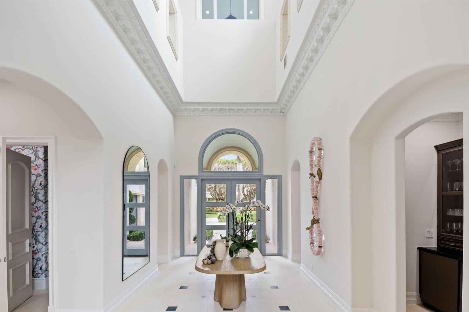 1010 Grand Court - 5.jpg-SMALL