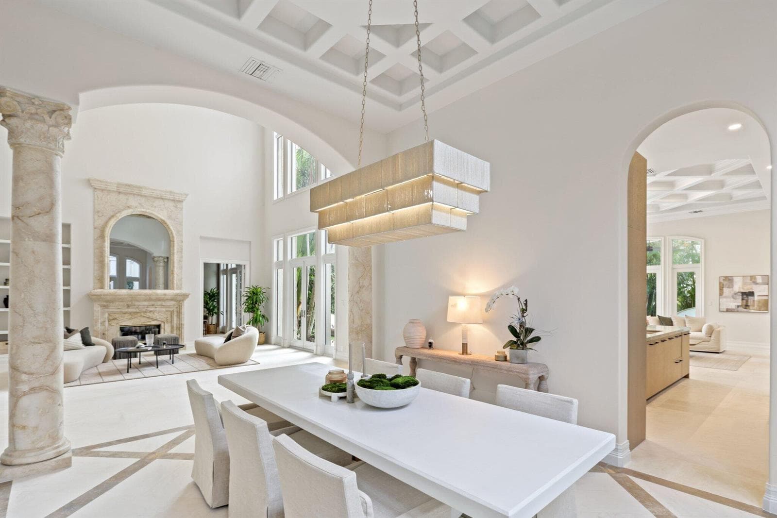 1010 Grand Court - 14.jpg-SMALL