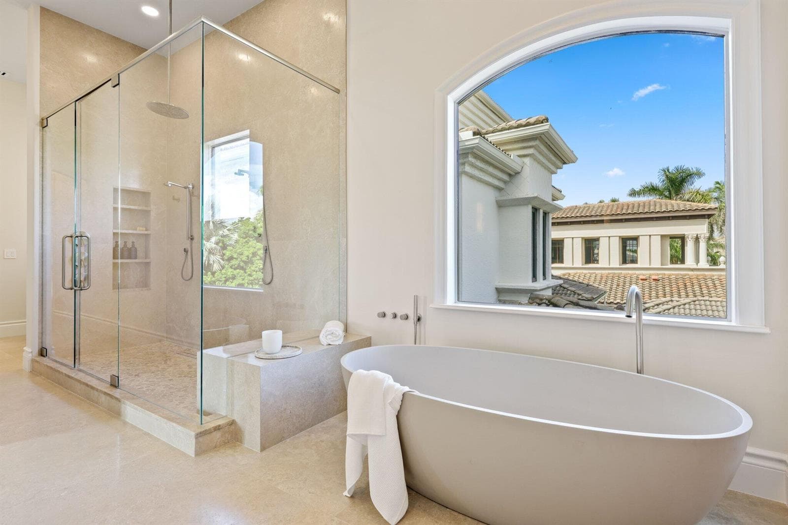 1010 Grand Court - 58.jpg-SMALL