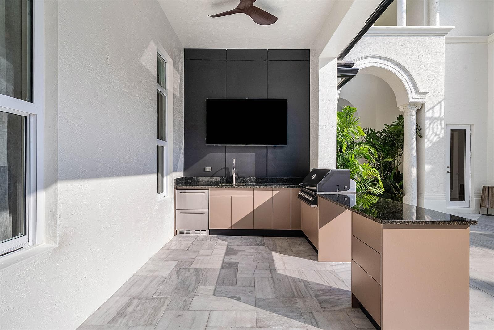 Summer Kitchen Detail