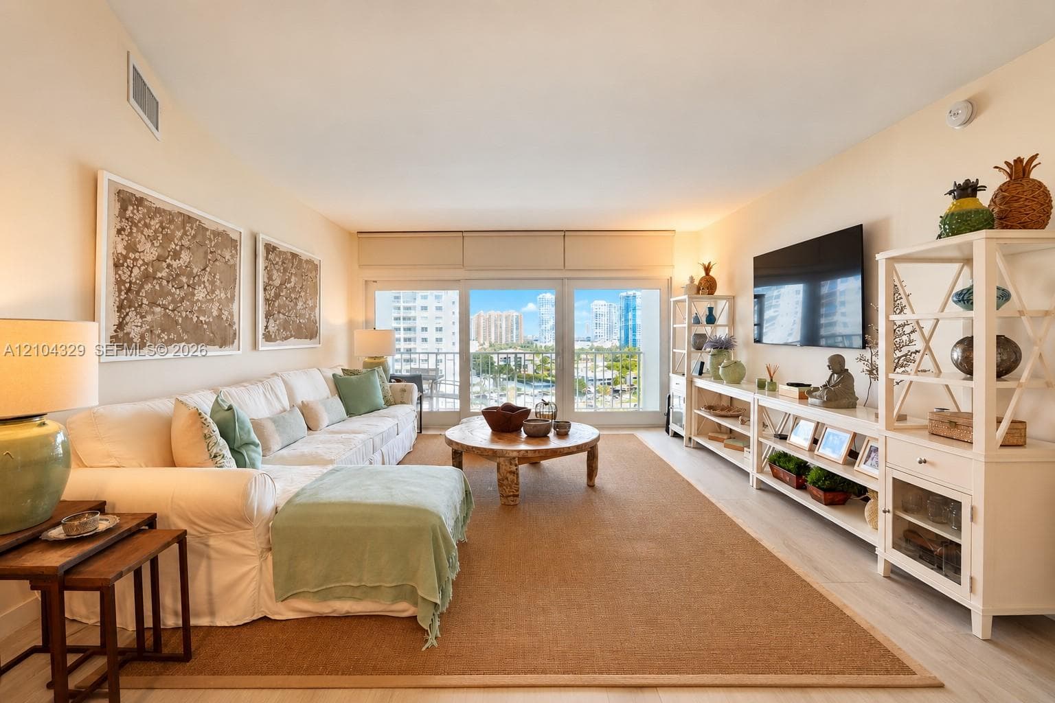 Arlen House 500 West · #1123 in Sunny Isles Beach - Photo 2