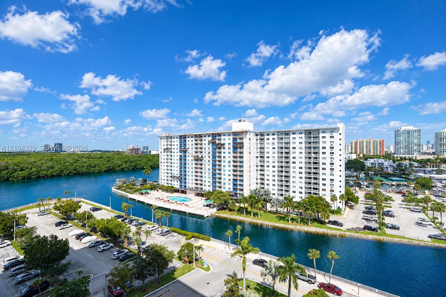 Arlen House 500 West · #1123 in Sunny Isles Beach - Photo 10