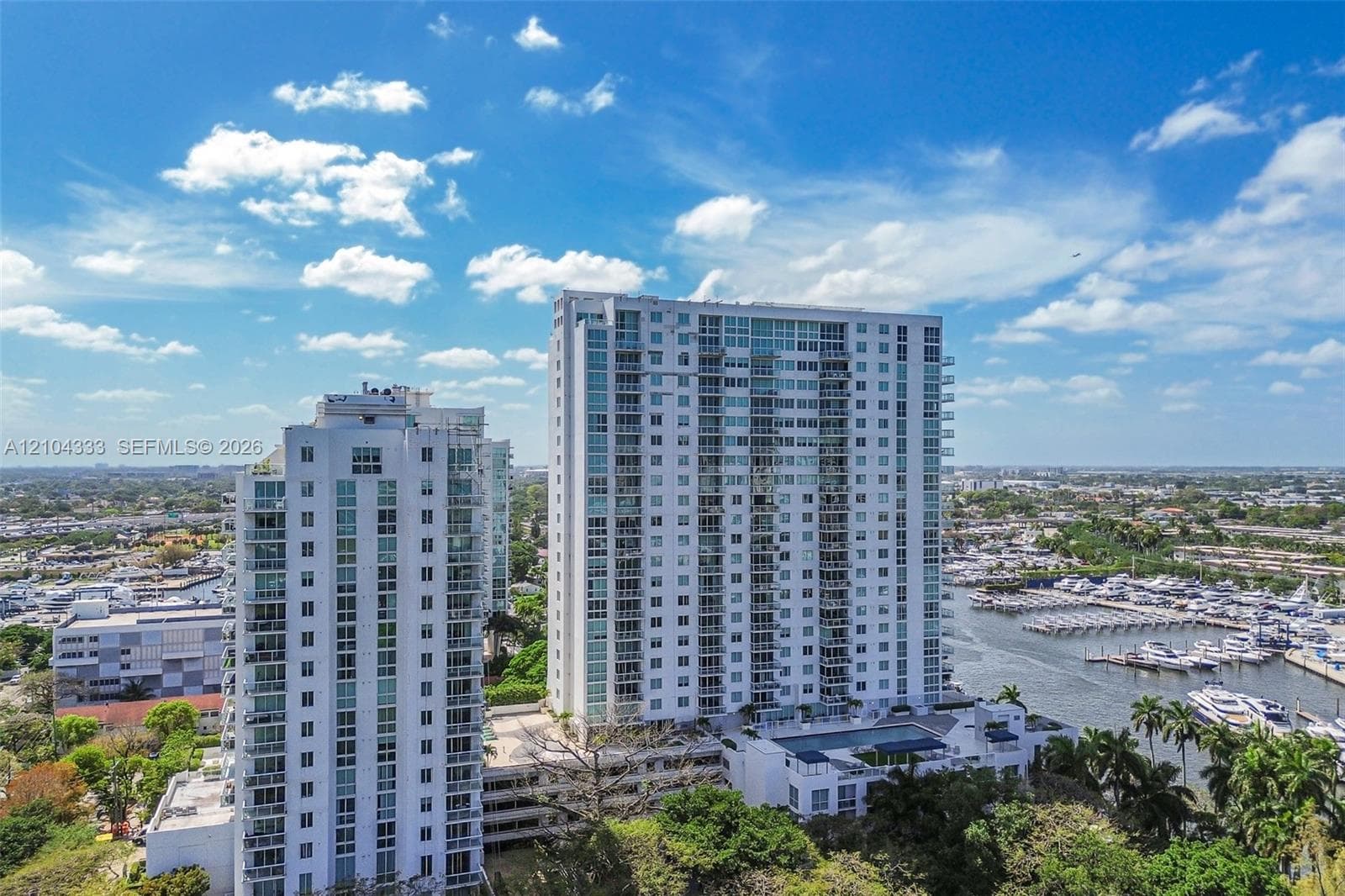 TERRAZAS RIVERPARK VILLAG · #1806 in Miami - Photo 2