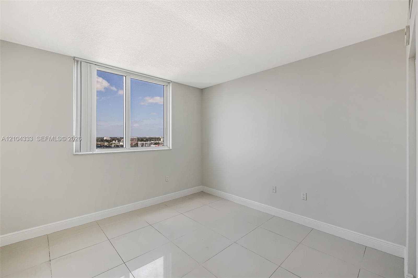 TERRAZAS RIVERPARK VILLAG · #1806 in Miami - Photo 13