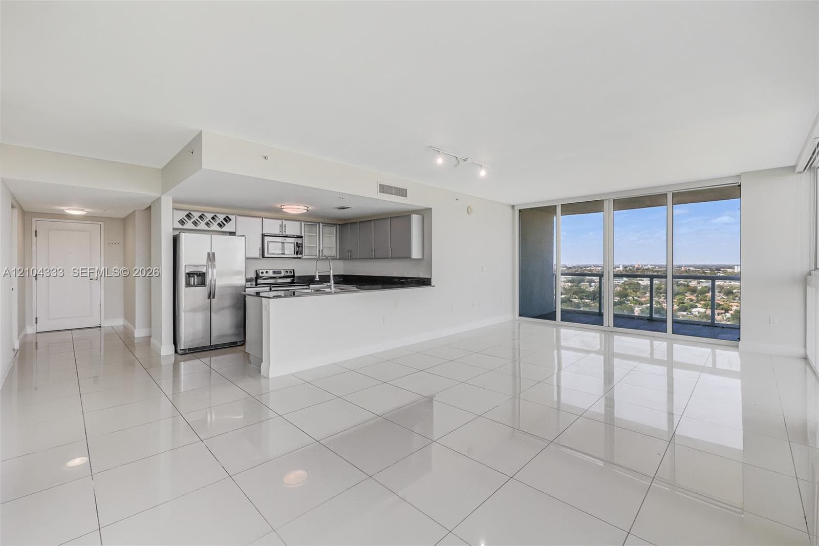 TERRAZAS RIVERPARK VILLAG · #1806 in Miami - Photo 24
