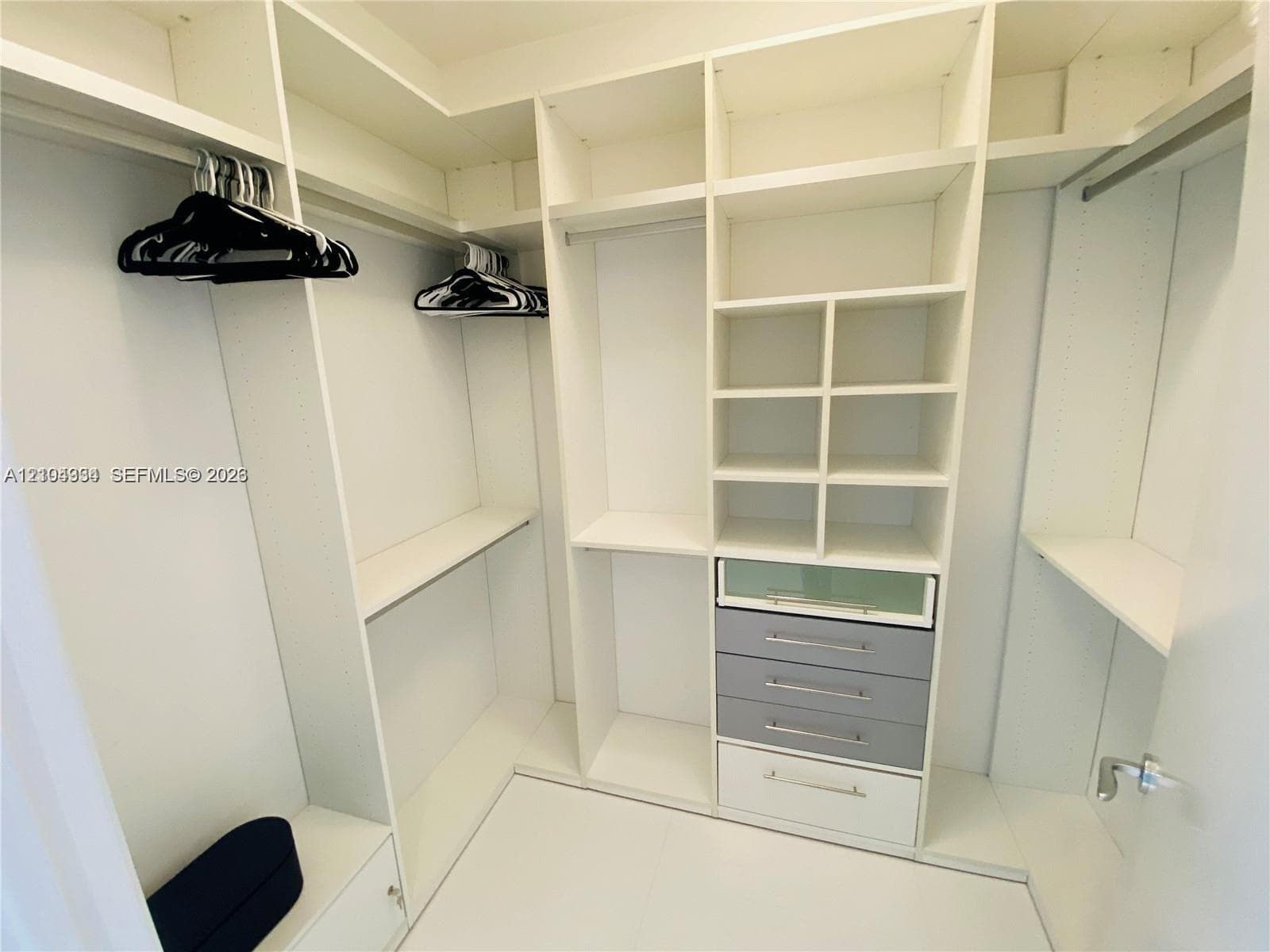 Jade Ocean · #907 in Sunny Isles Beach - Photo 11
