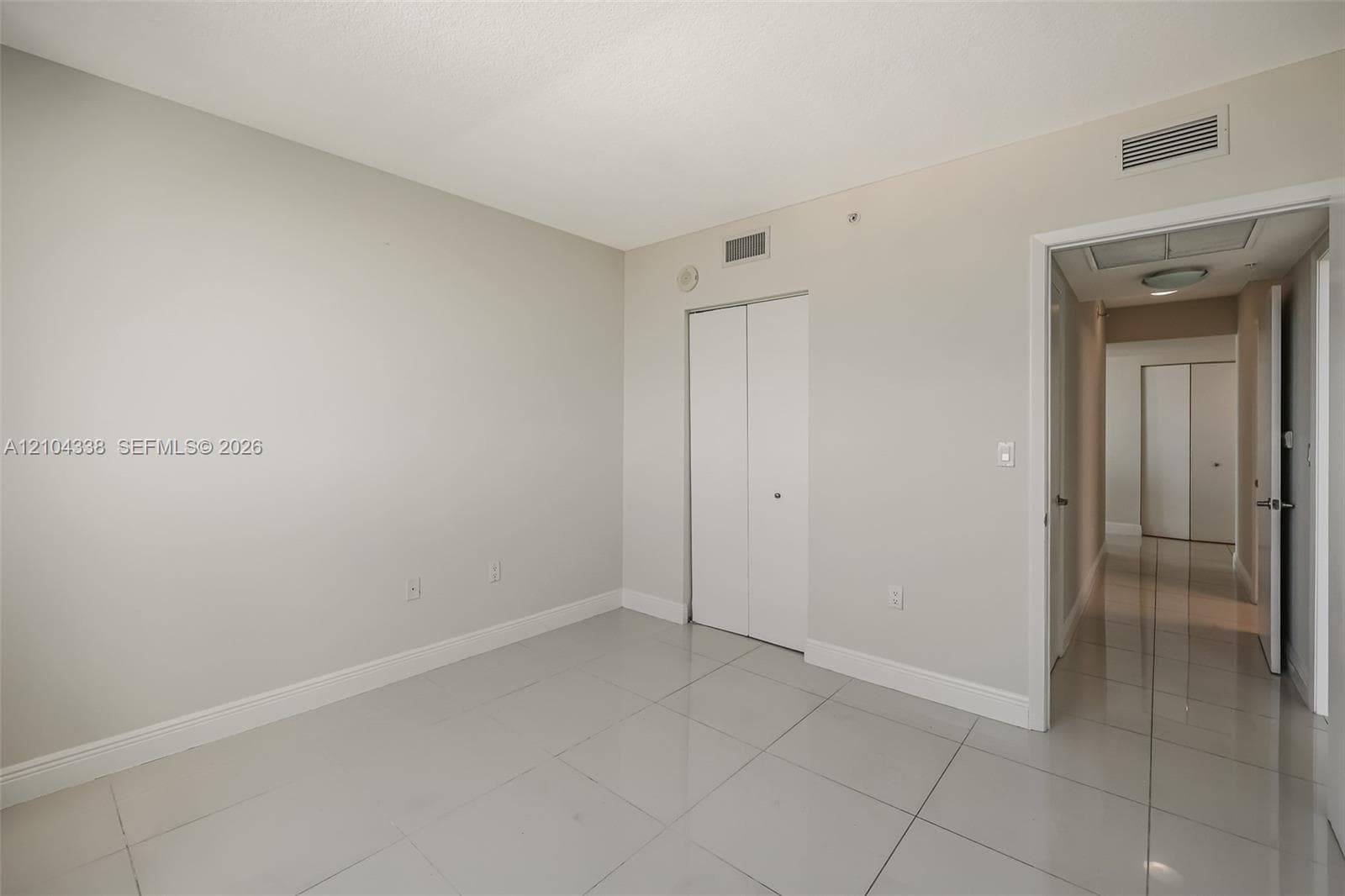 TERRAZAS RIVERPARK VILLAG · #2306 in Miami - Photo 42
