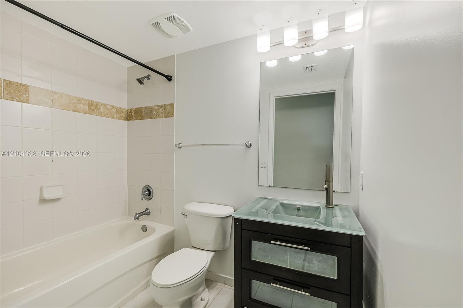TERRAZAS RIVERPARK VILLAG · #2306 in Miami - Photo 44