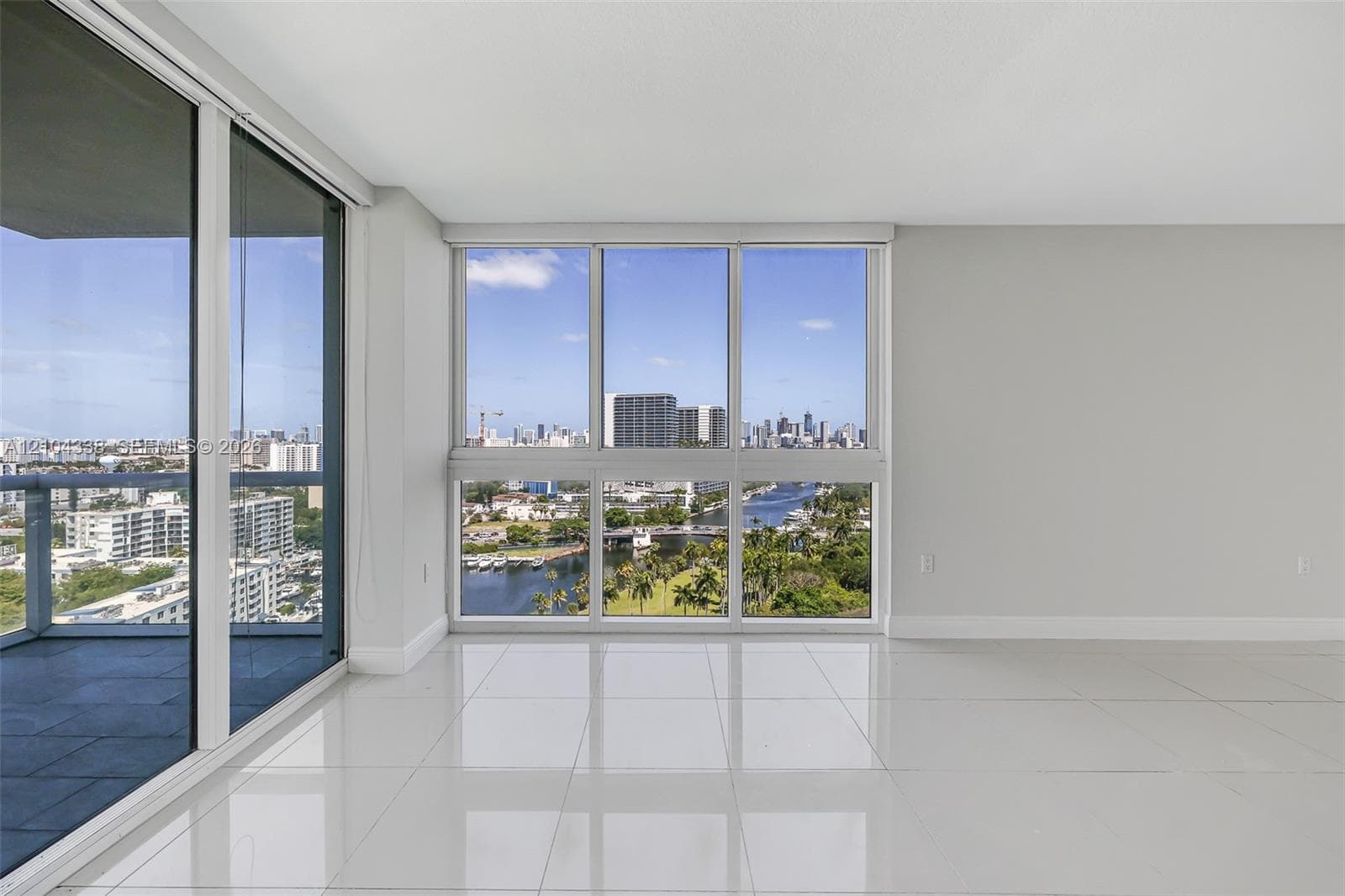 TERRAZAS RIVERPARK VILLAG · #2306 in Miami - Photo 29