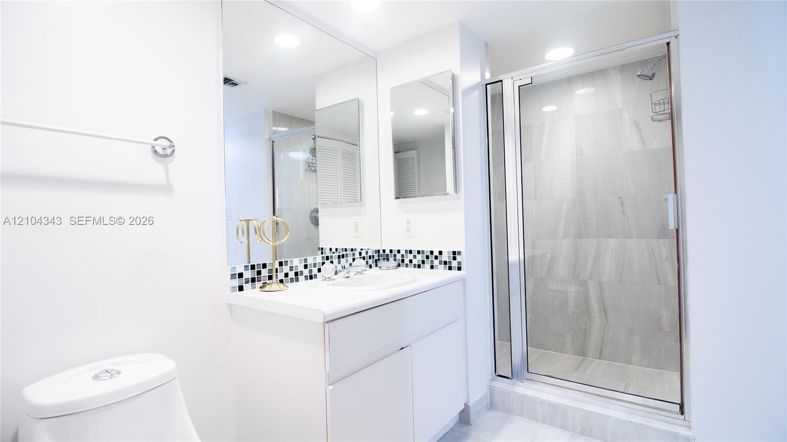 Oceania I · #1215 in Sunny Isles Beach - Photo 2