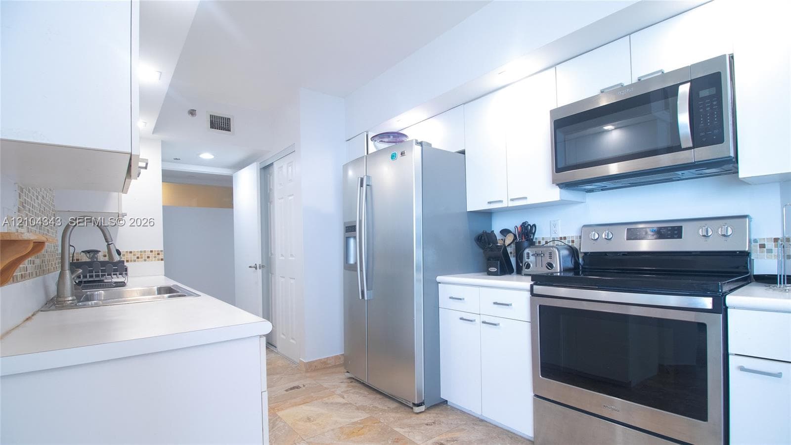 Oceania I · #1215 in Sunny Isles Beach - Photo 12