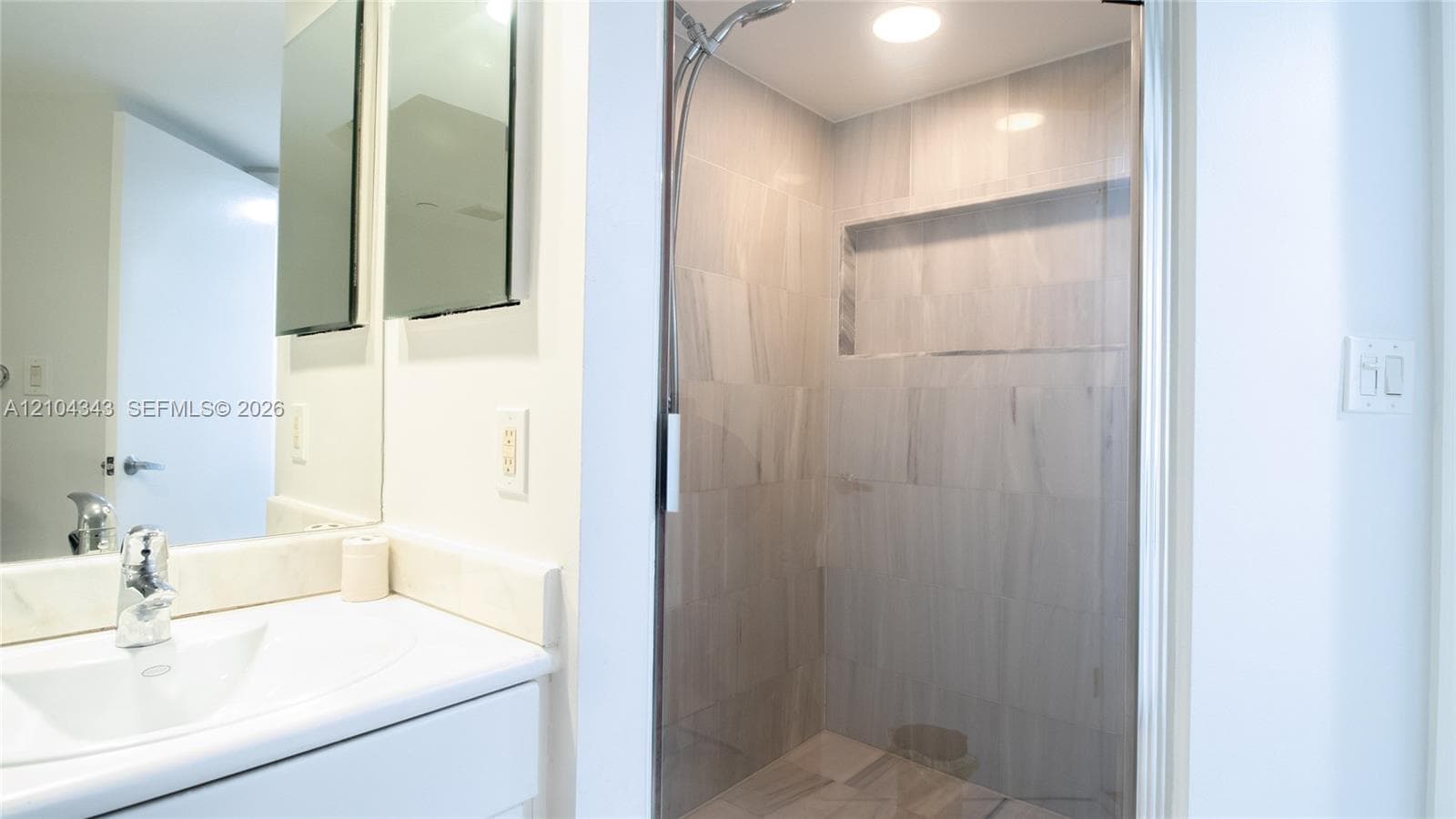 Oceania I · #1215 in Sunny Isles Beach - Photo 4