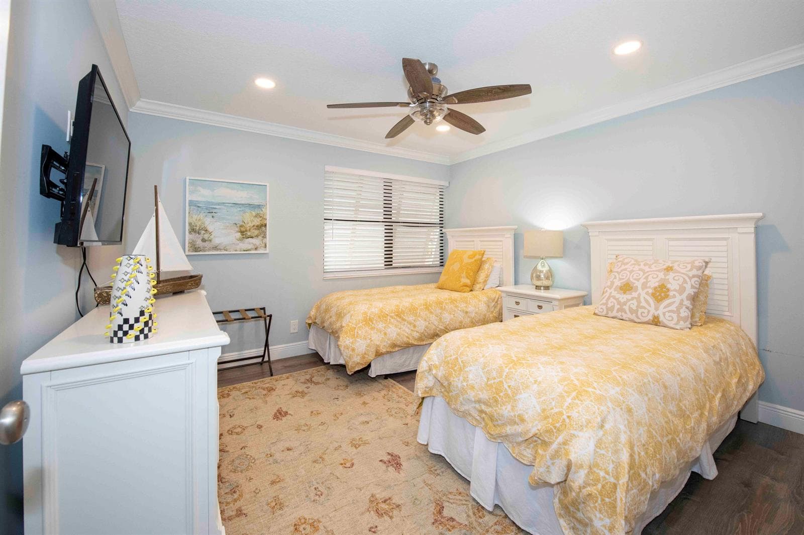 Second bedroom