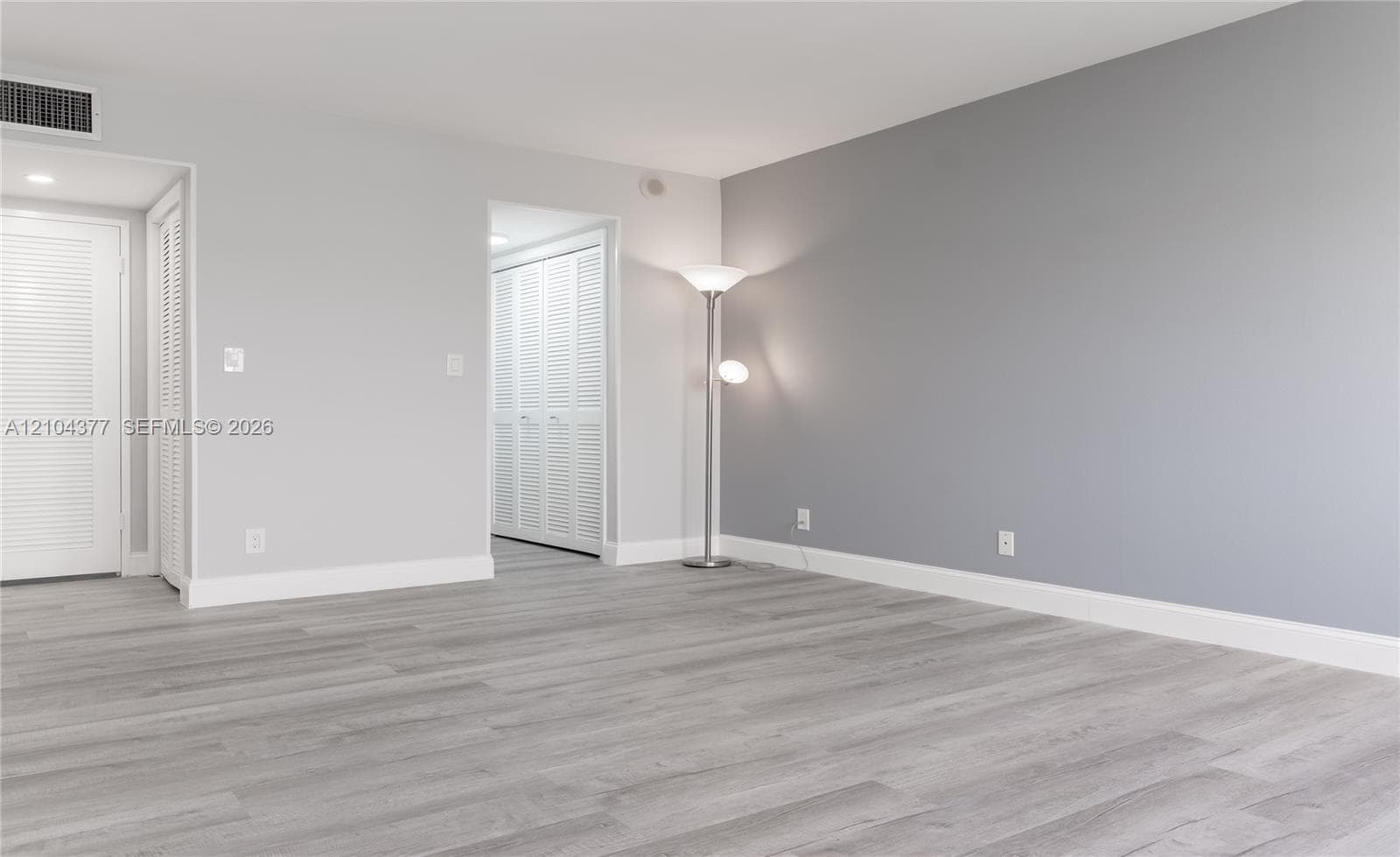 OLYMPUS CONDO · #1110 in Hallandale Beach - Photo 24