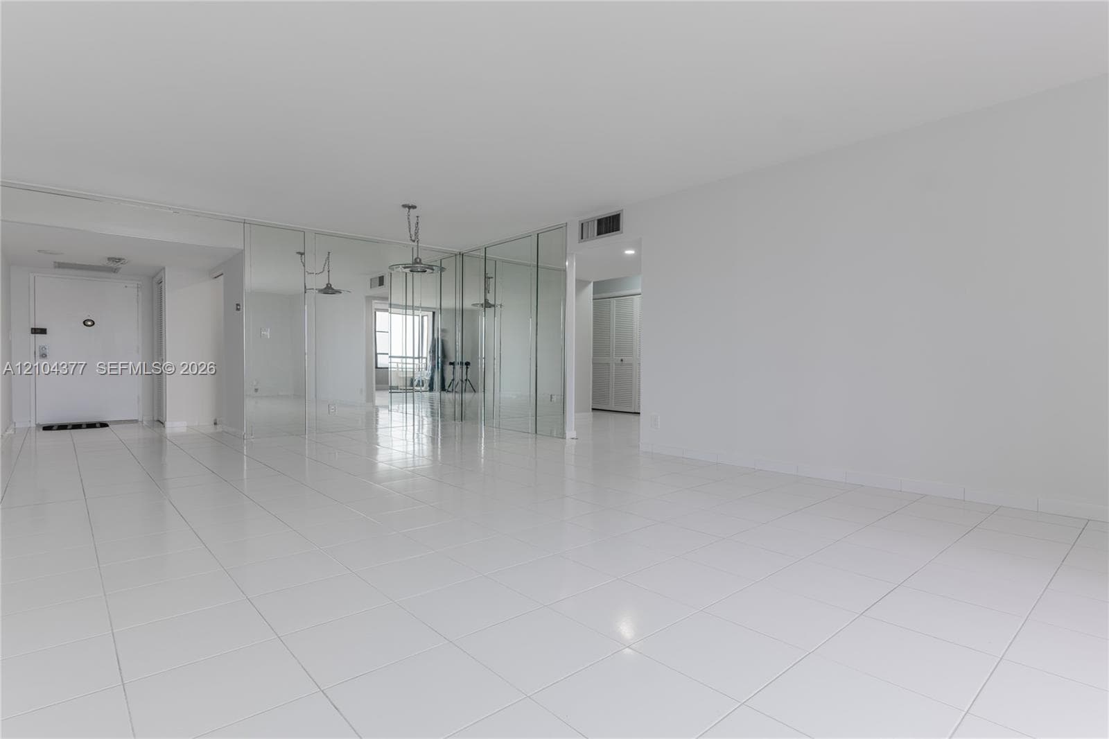 OLYMPUS CONDO · #1110 in Hallandale Beach - Photo 10