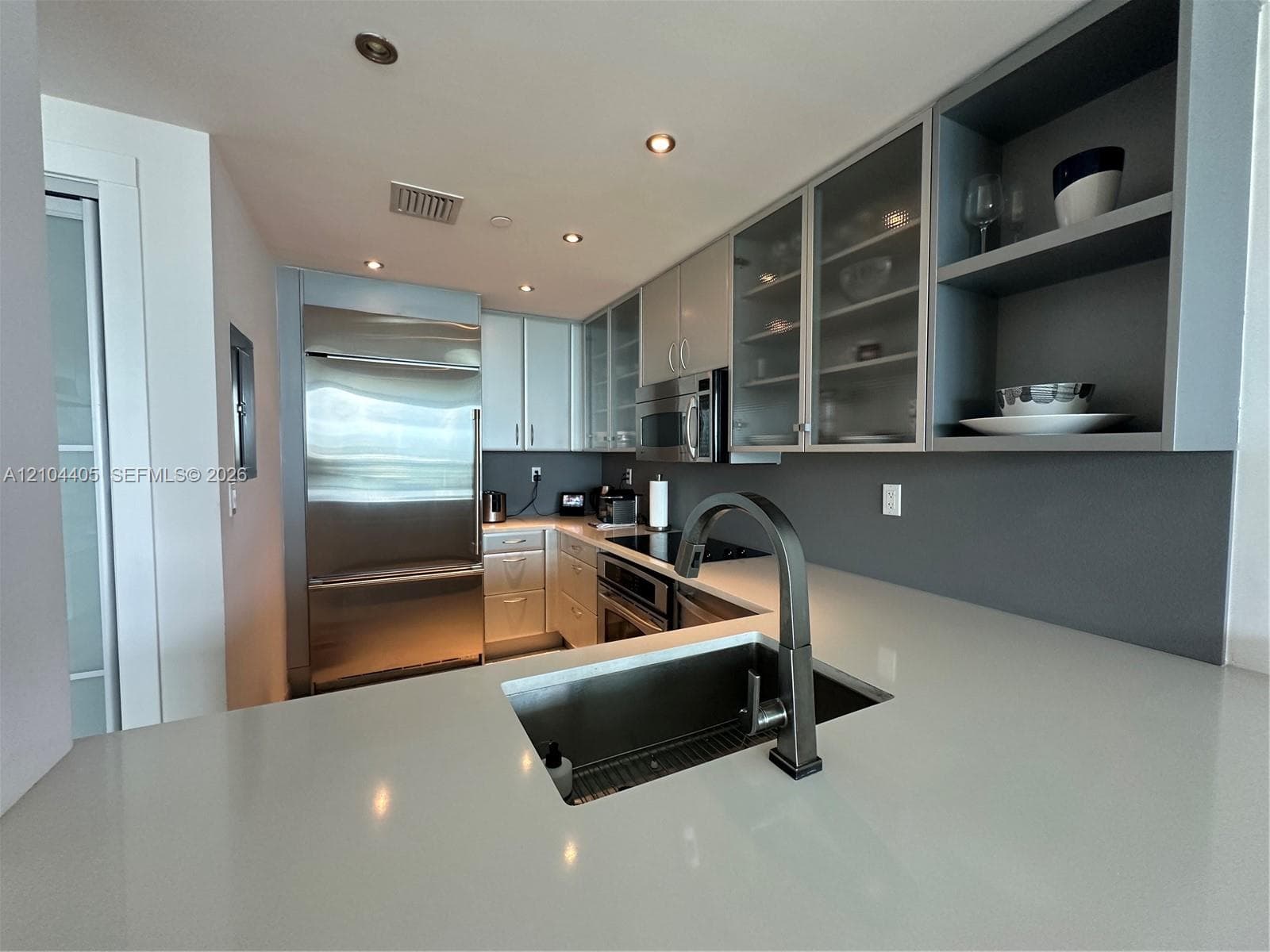 Bentley Bay · #1811 in Miami Beach - Photo 9
