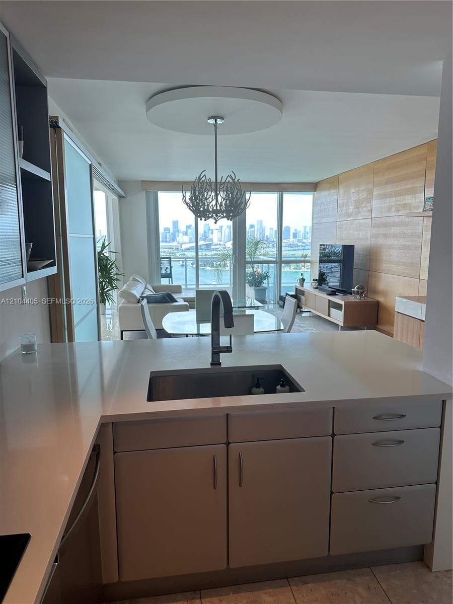 Bentley Bay · #1811 in Miami Beach - Photo 10
