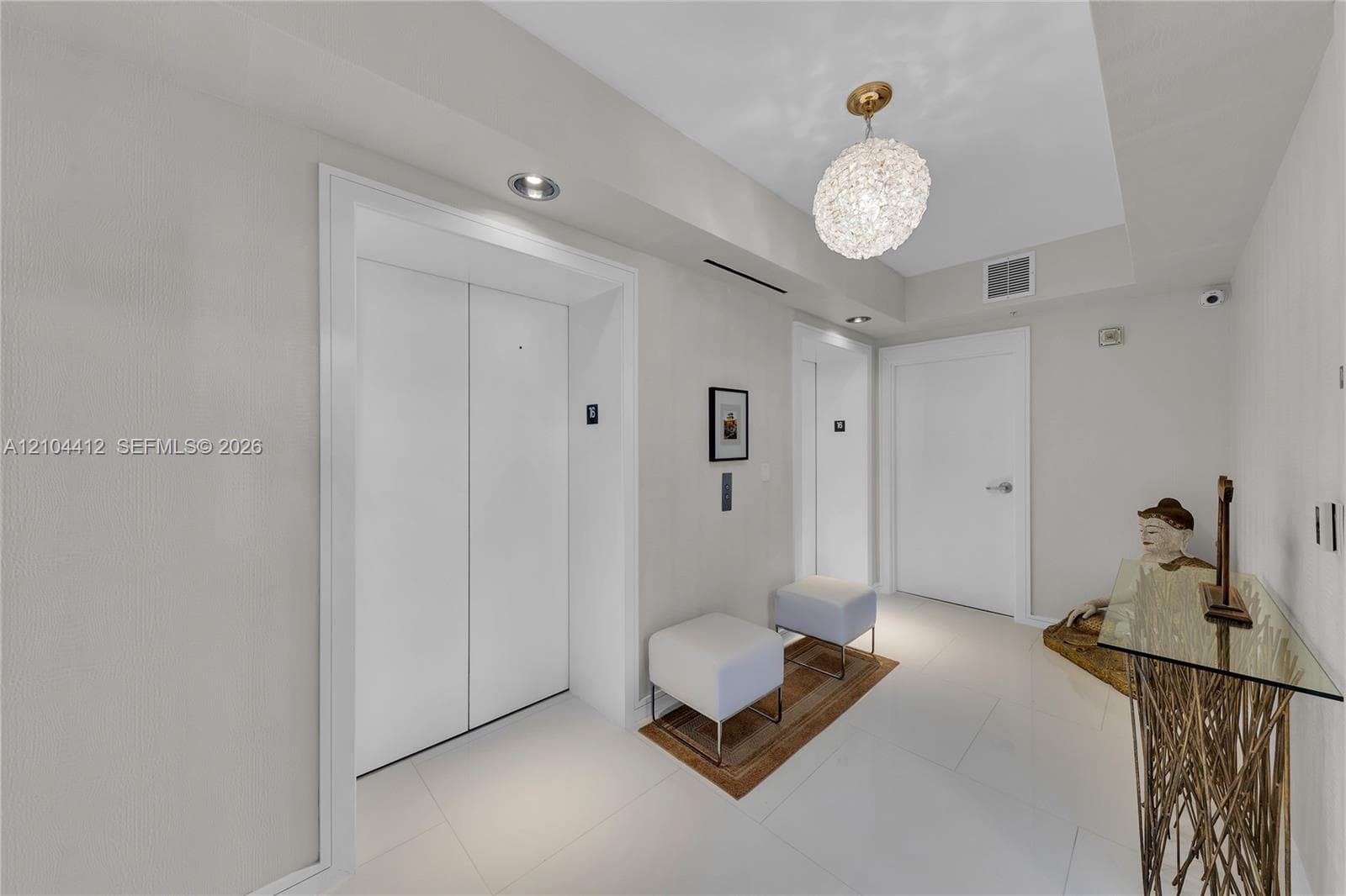 PRIVATE ELEVATOR LOBBY