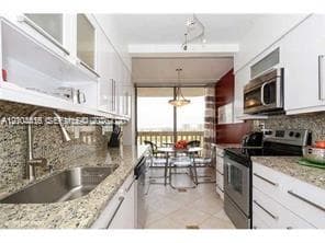 Turnberry Isle · #18L in Aventura - Photo 34