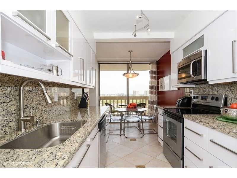 Turnberry Isle · #18L in Aventura - Photo 31