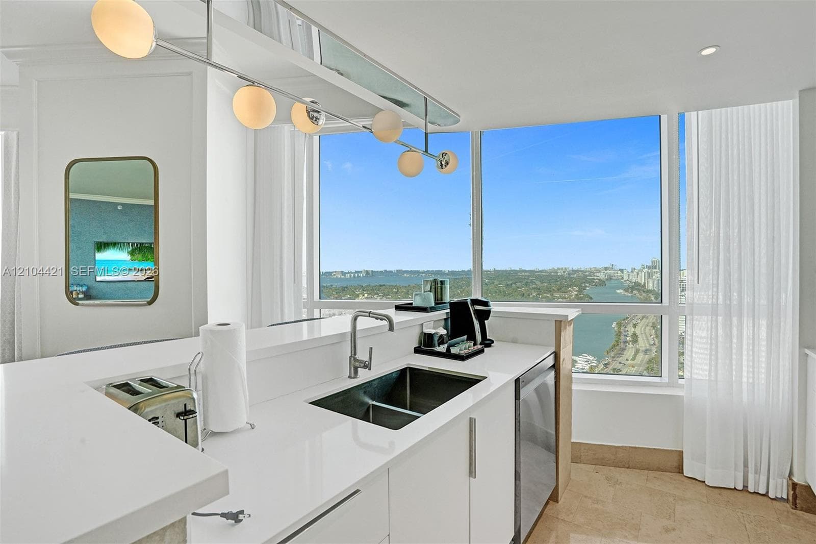 Fontainebleau Tresor · #2915 in Miami Beach - Photo 20