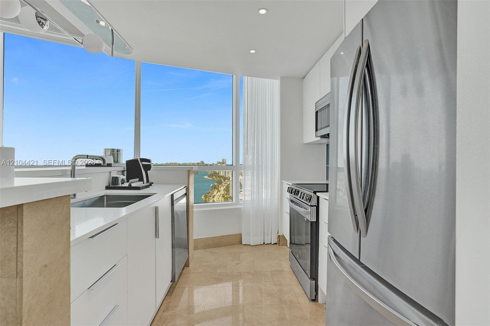 Fontainebleau Tresor · #2915 in Miami Beach - Photo 18