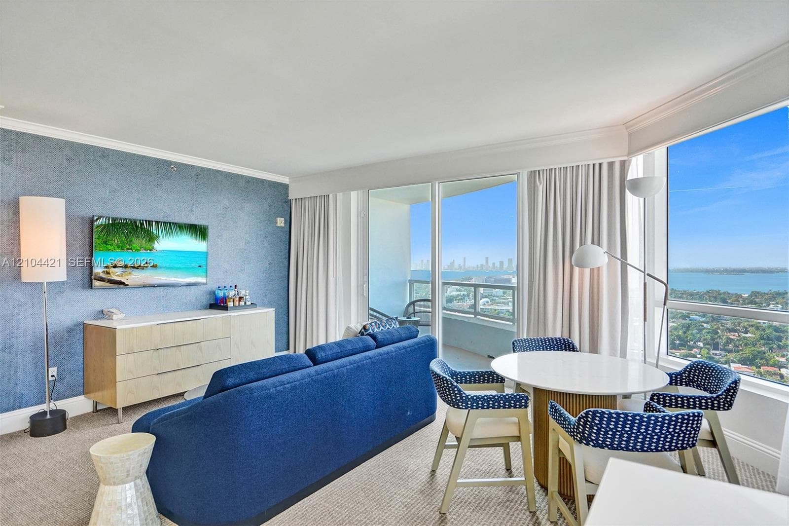 Fontainebleau Tresor · #2915 in Miami Beach - Photo 8