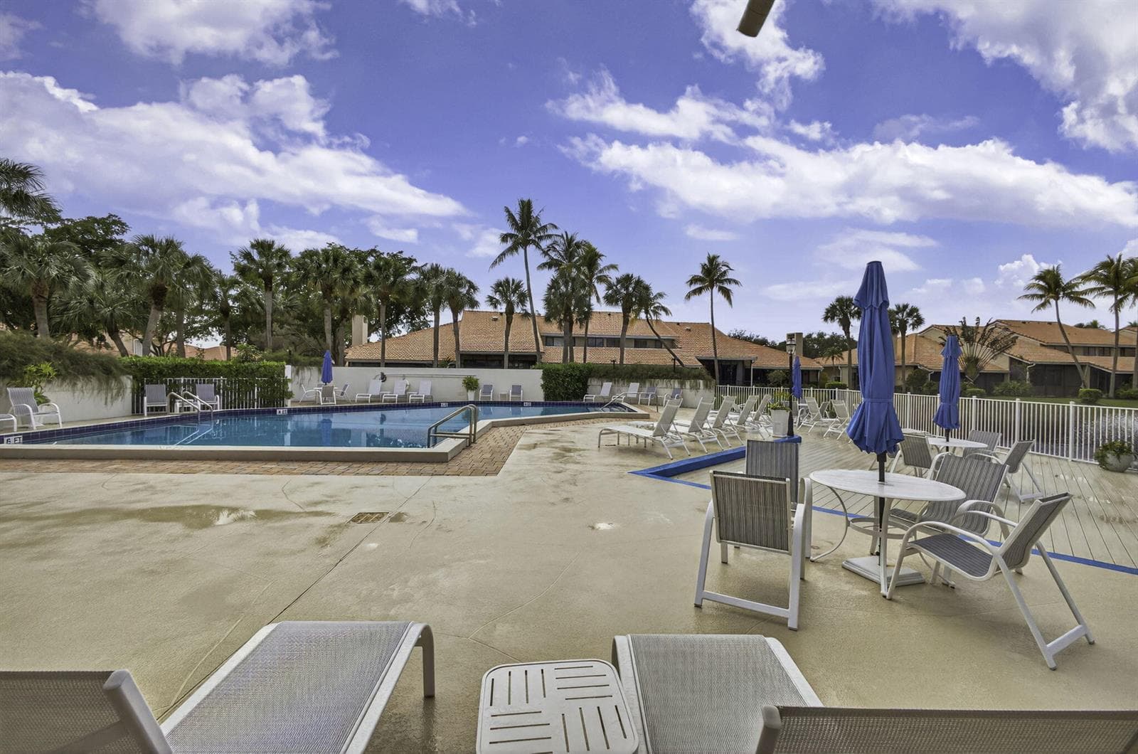 28 - Community pool