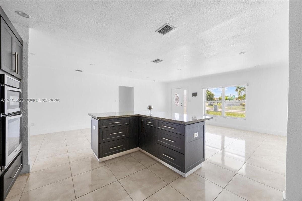 12745 SW 19th St photo 20