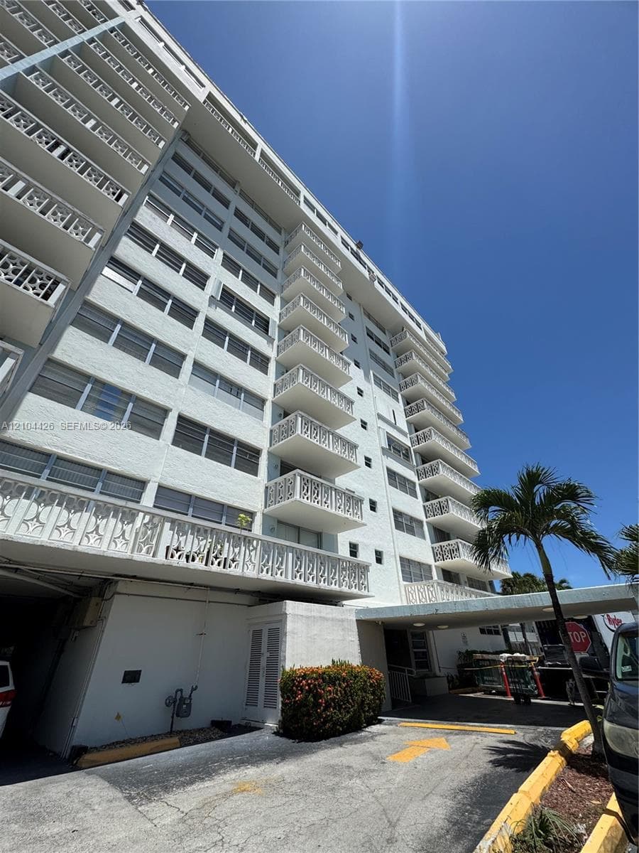 KEYSTONE HARBOR CLUB COND · #804 in North Miami - Photo 37