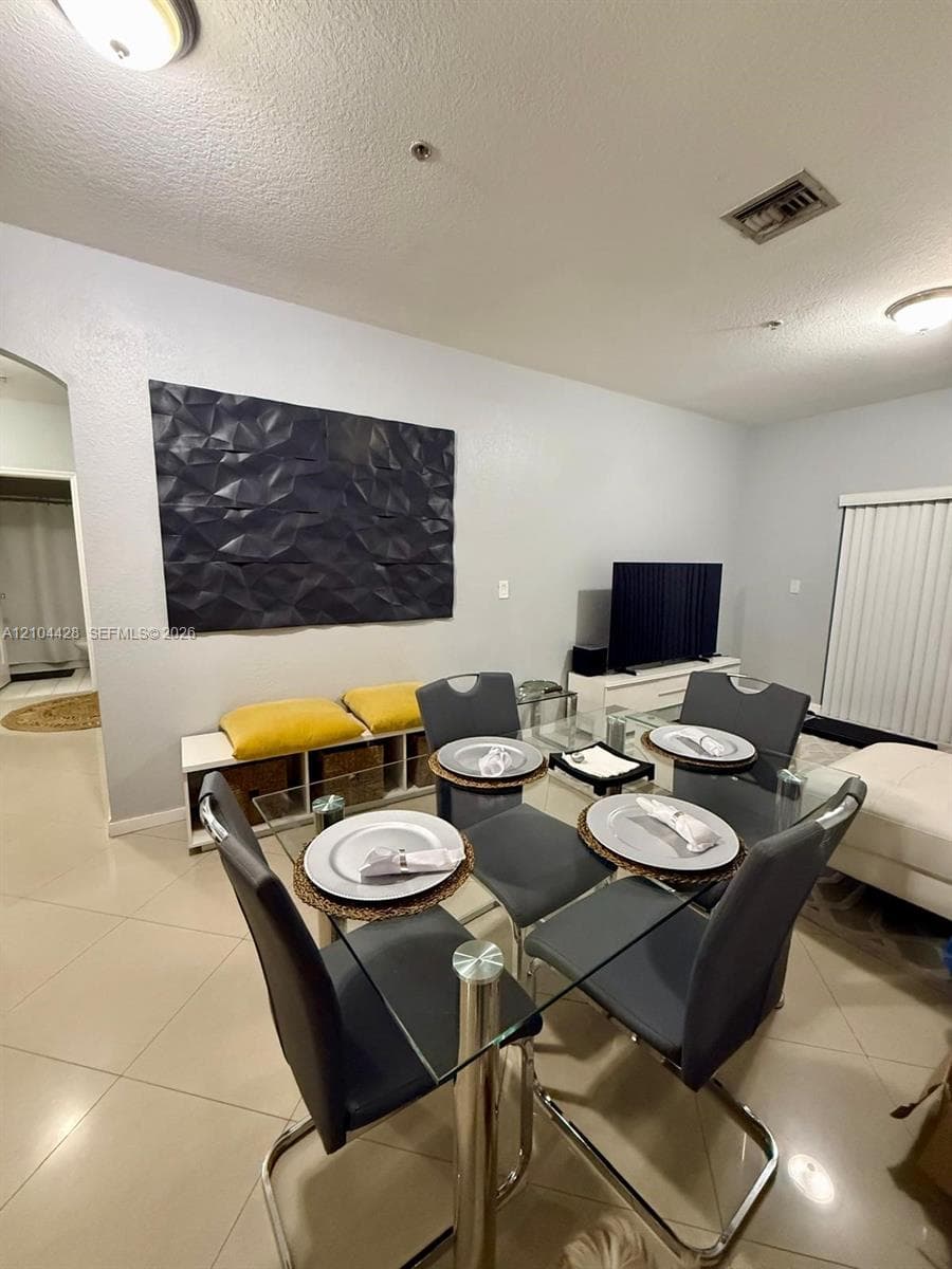 Las Brisas At Doral · #101 in Doral - Photo 8
