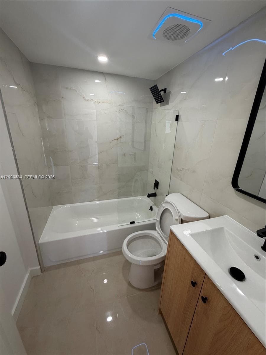 VERSAILLES PLAZA CONDO · #201 in Hialeah - Photo 5
