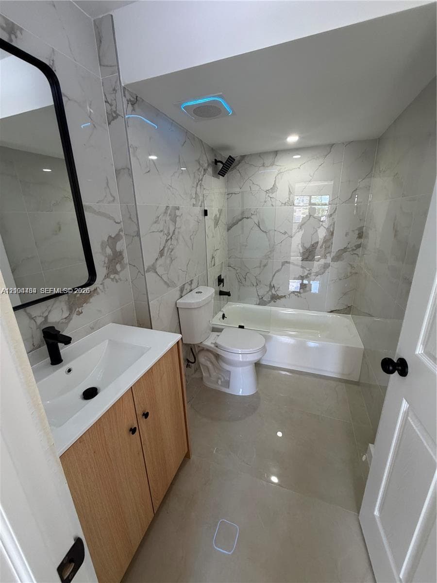VERSAILLES PLAZA CONDO · #201 in Hialeah - Photo 10