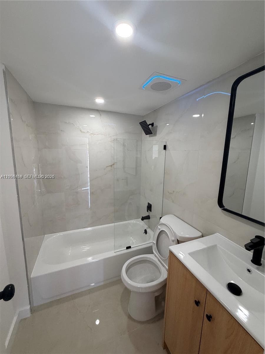 VERSAILLES PLAZA CONDO · #201 in Hialeah - Photo 11
