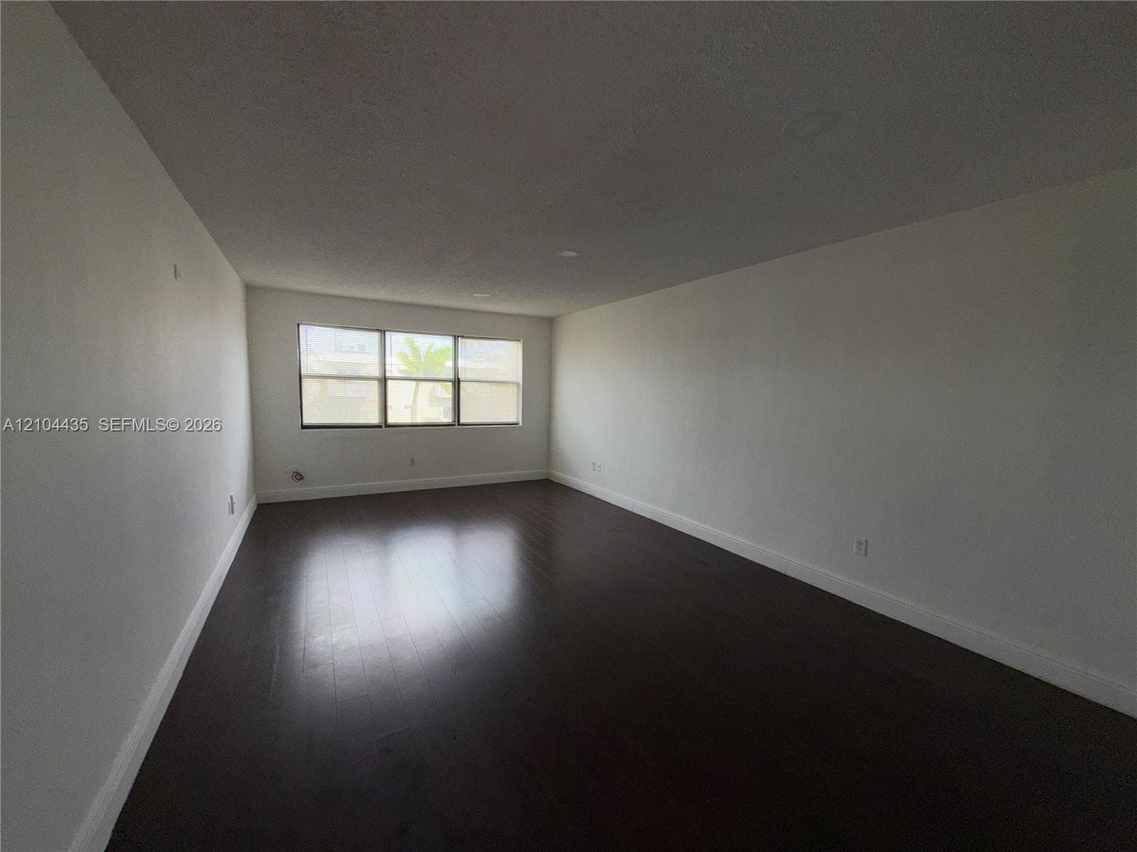GRIFFING CONDO · #404 in North Miami - Photo 2
