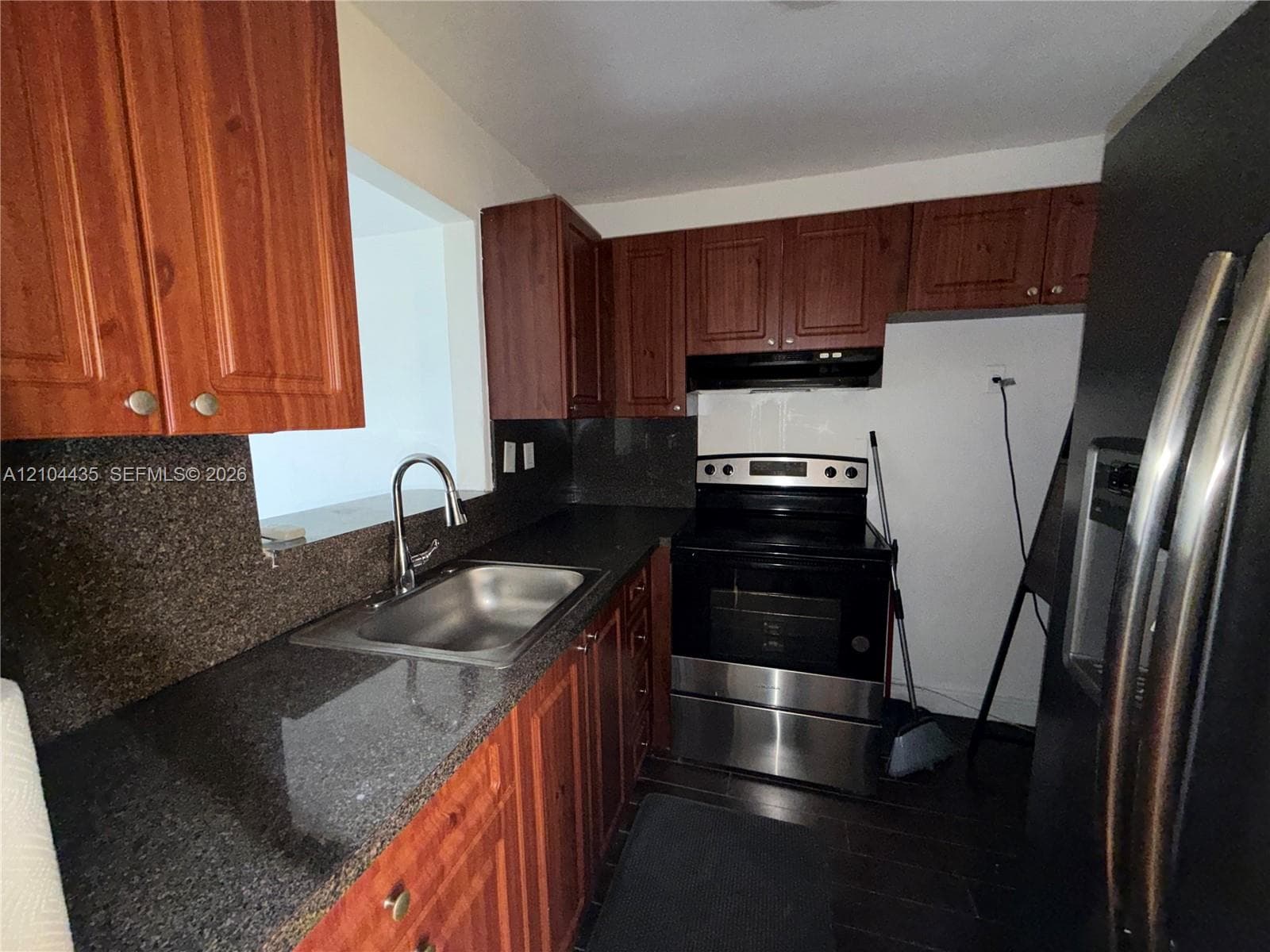 GRIFFING CONDO · #404 in North Miami - Photo 4