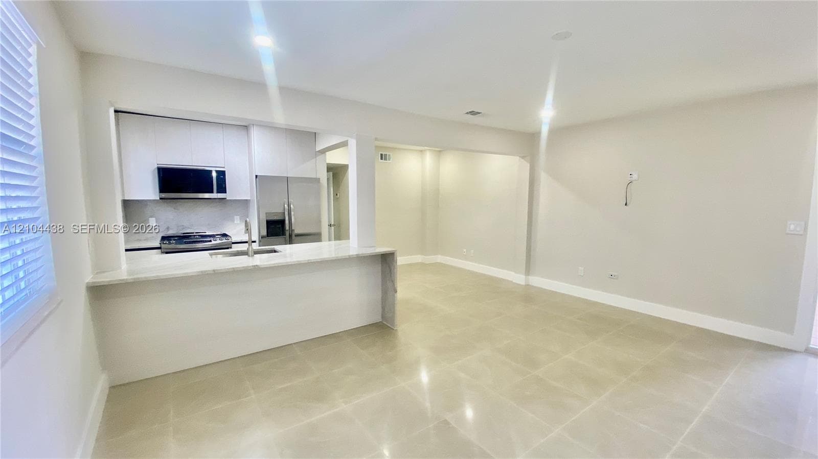 BAY VIEW CONDO · #1A in Miami Beach - Photo 2