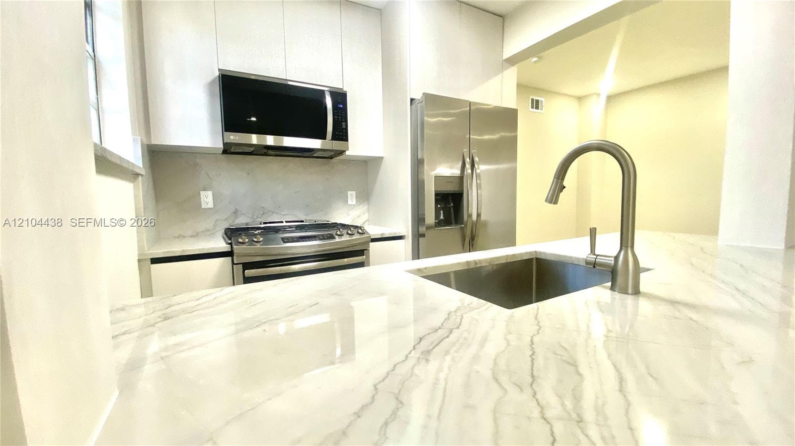 BAY VIEW CONDO · #1A in Miami Beach - Photo 6