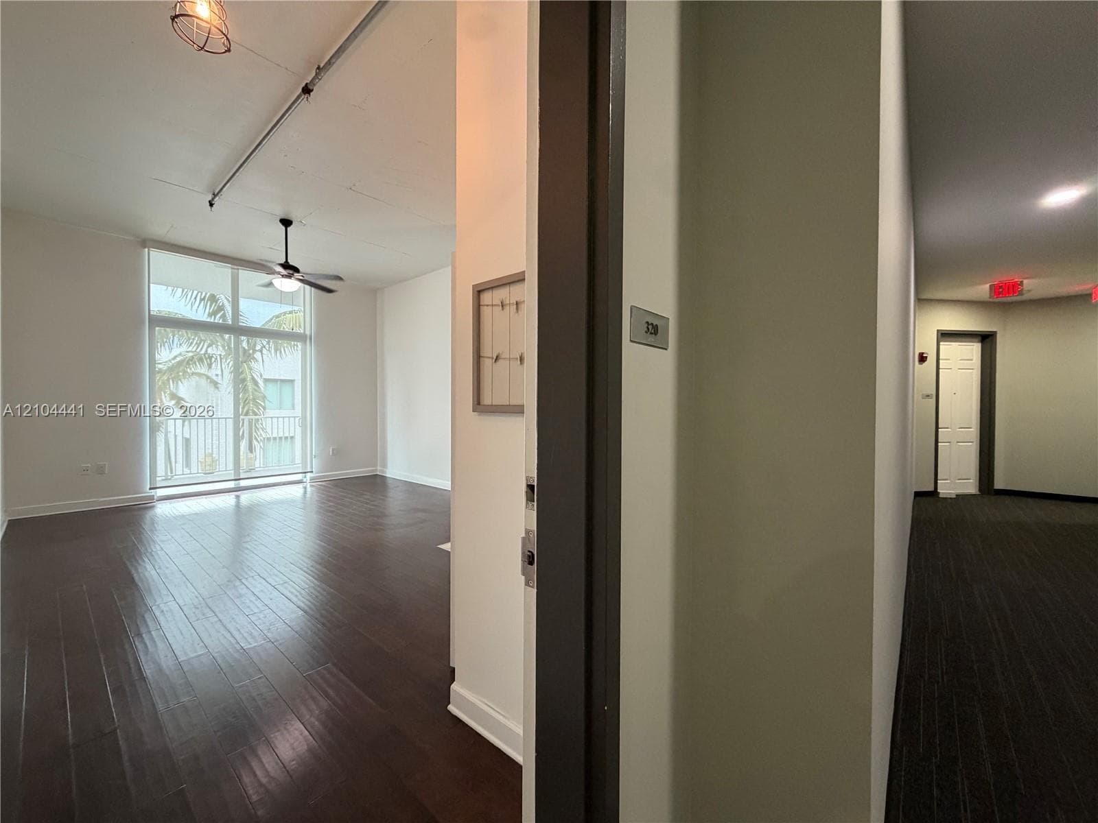 LOFTS AT HOLLYWOOD STATIO · #320 in Hollywood - Photo 4