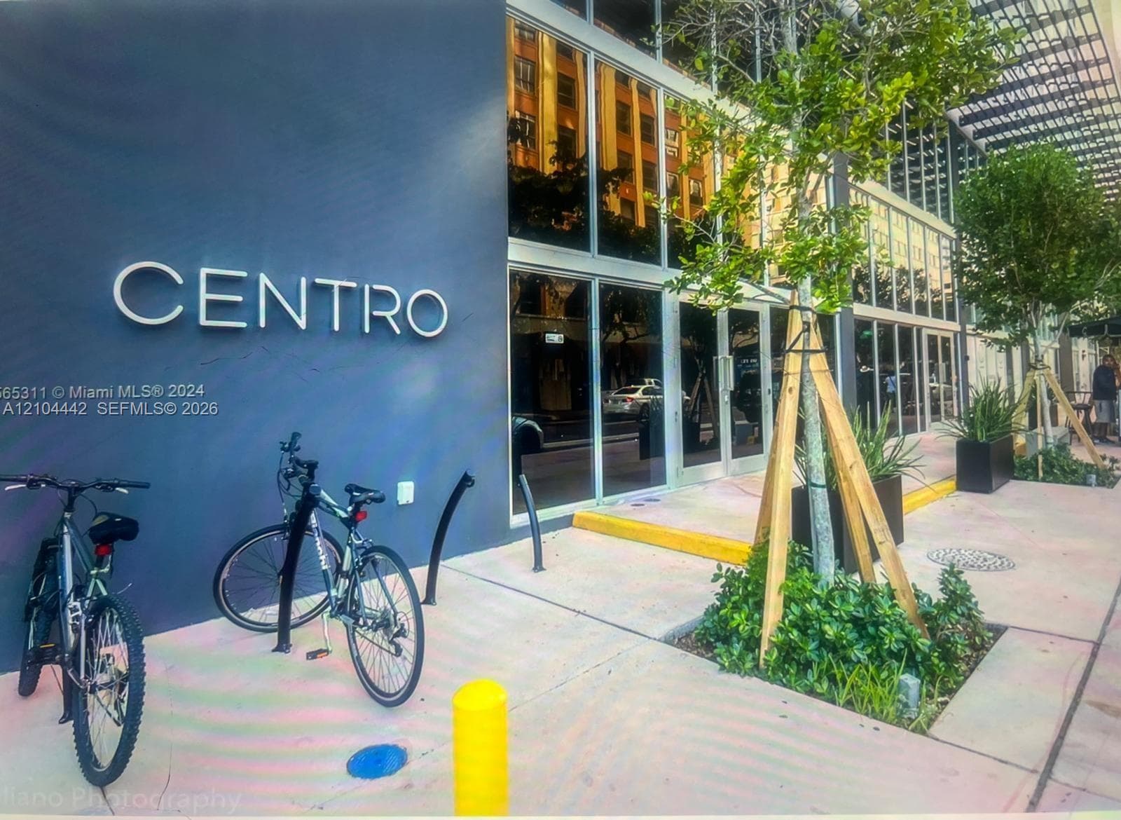 Centro · #1002 in Miami - Photo 1