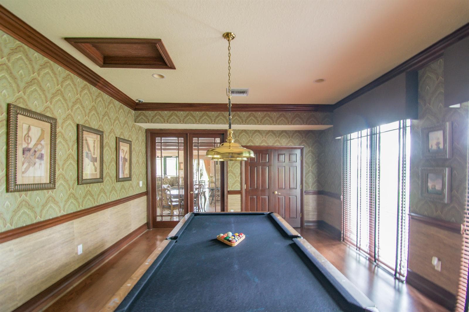 pool table