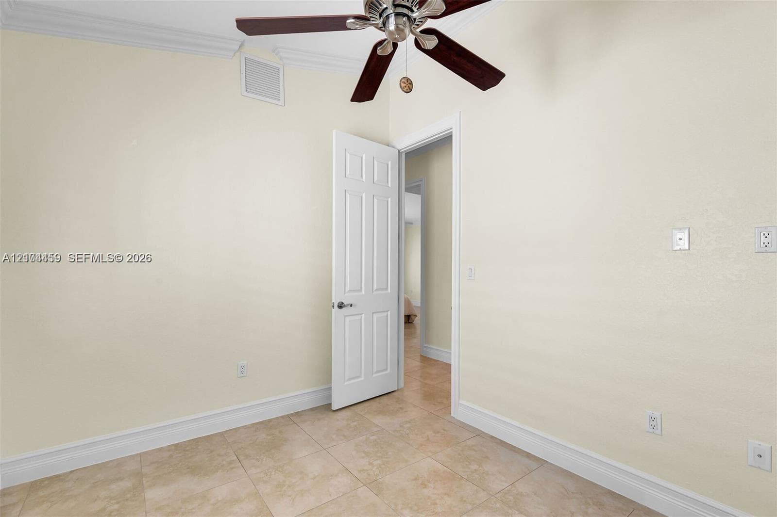 226 Normandy Dr photo 49