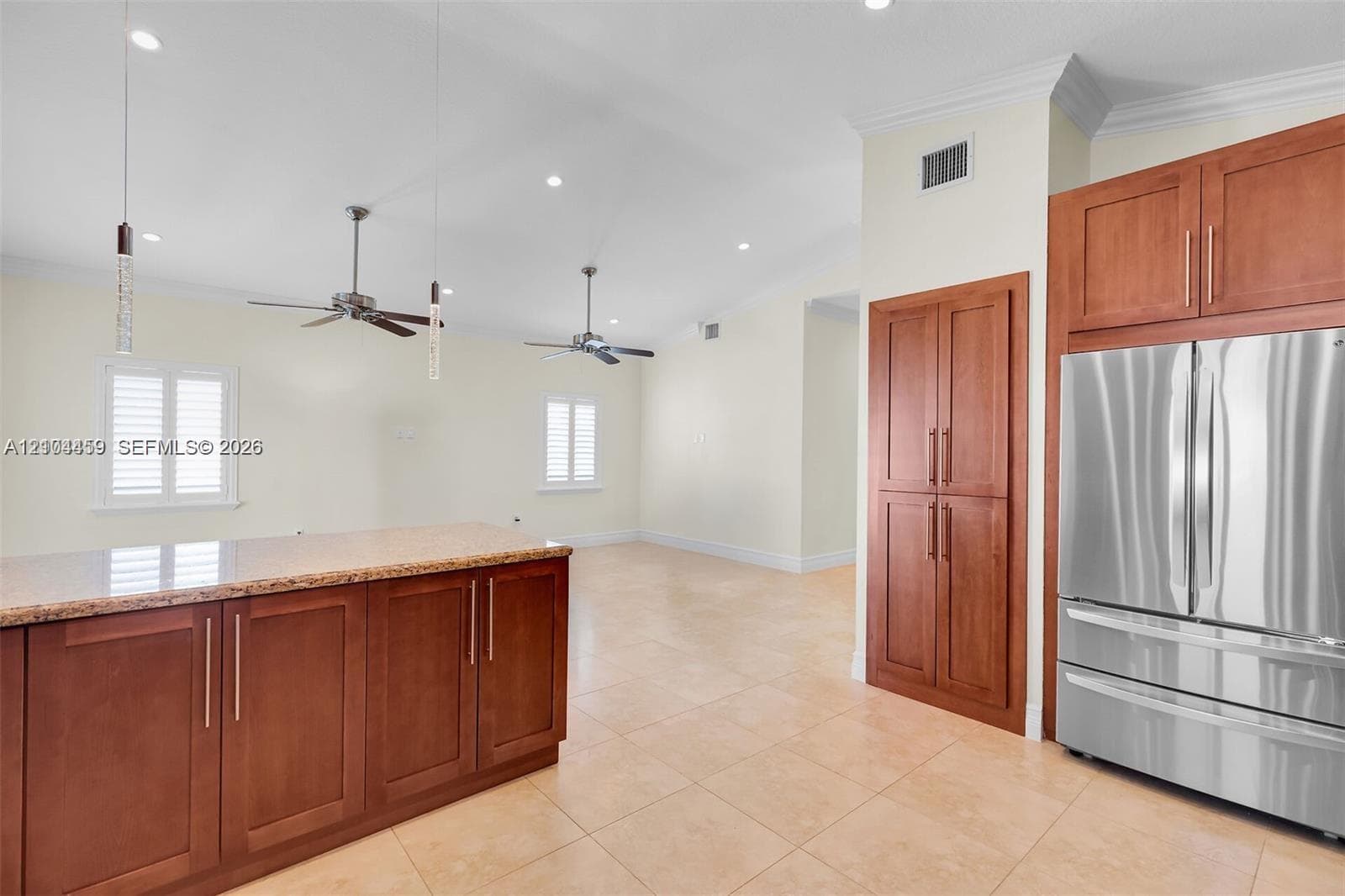 226 Normandy Dr photo 31