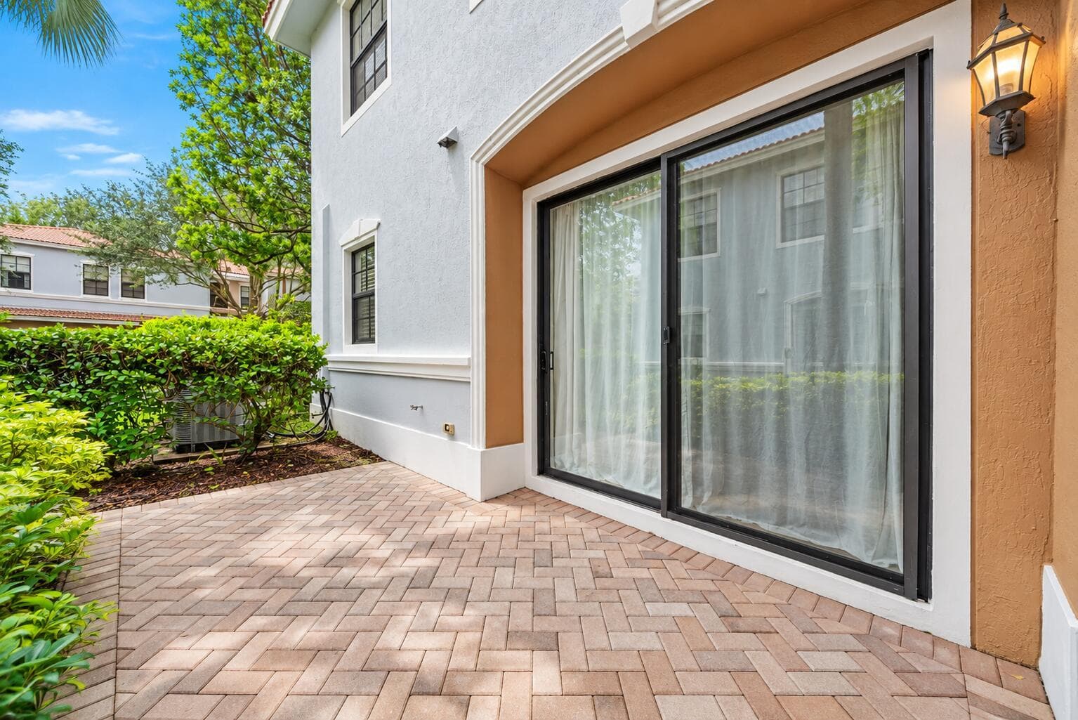 Patio 3
